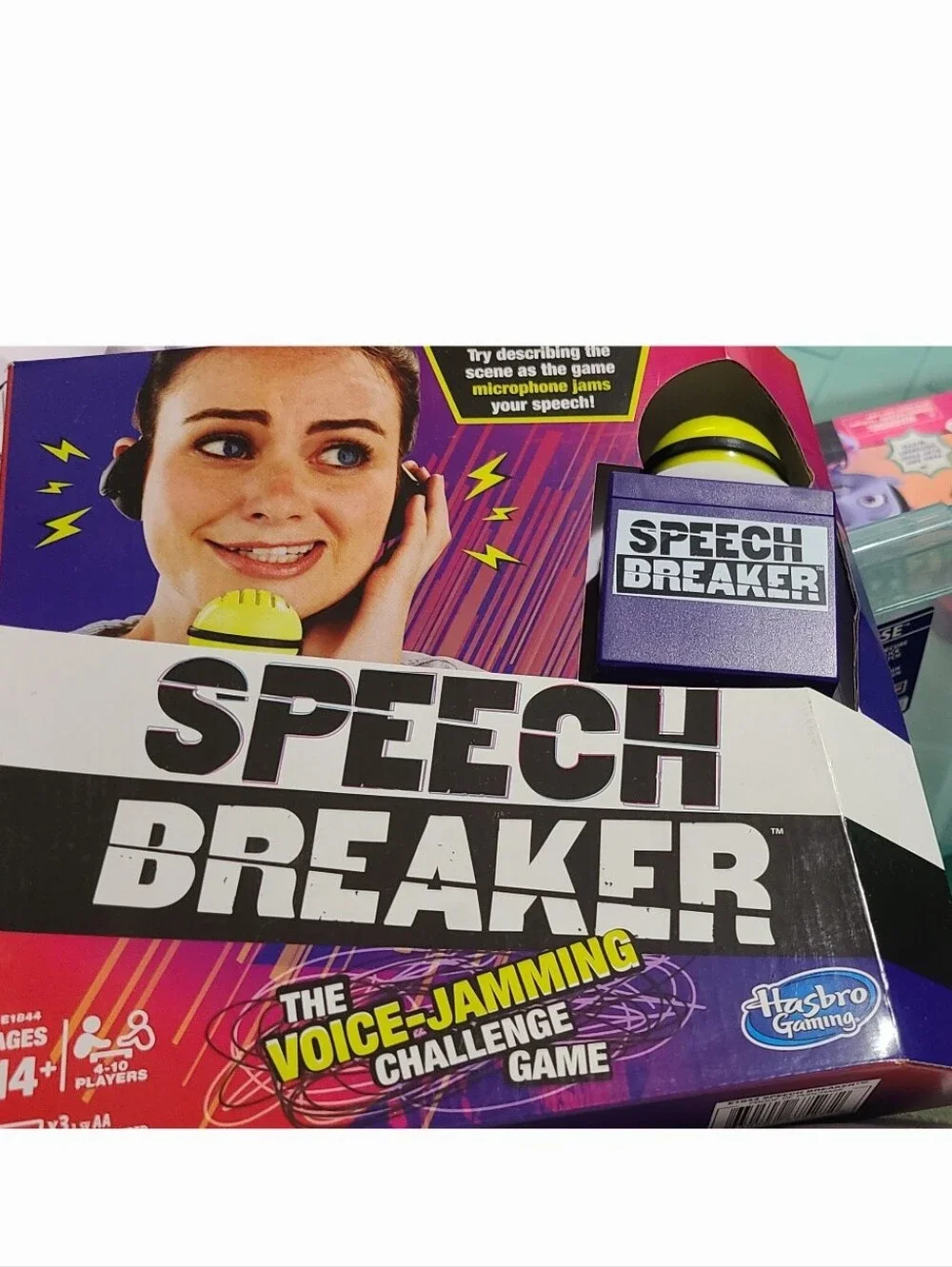 Hasbro Hilarious Speech Breaker Game - Comes With Microphone & Headset. New